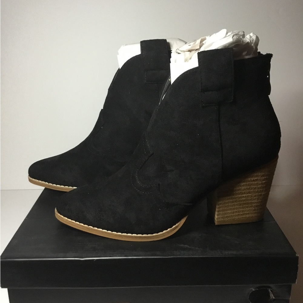 Black Suede Ankle Boots CCOCCI Athena Size 7.5 NIB